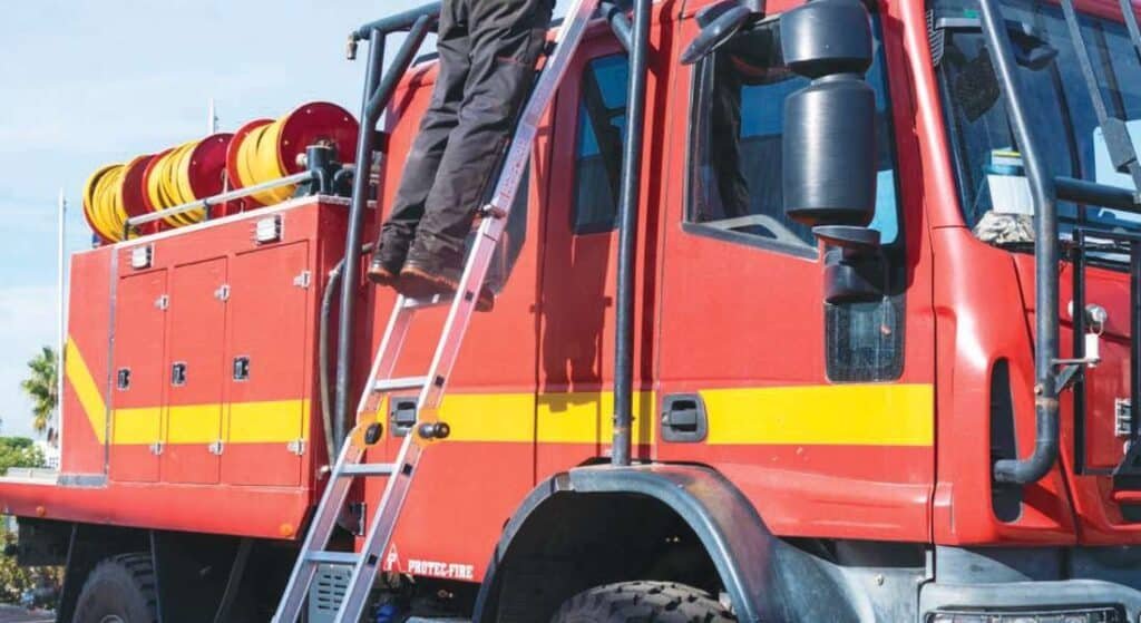 Escalera bombero telescópica