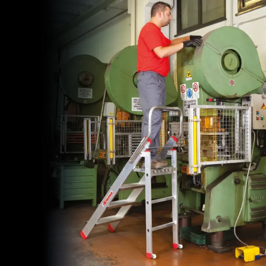 CM | Taburete profesional para la industria 2