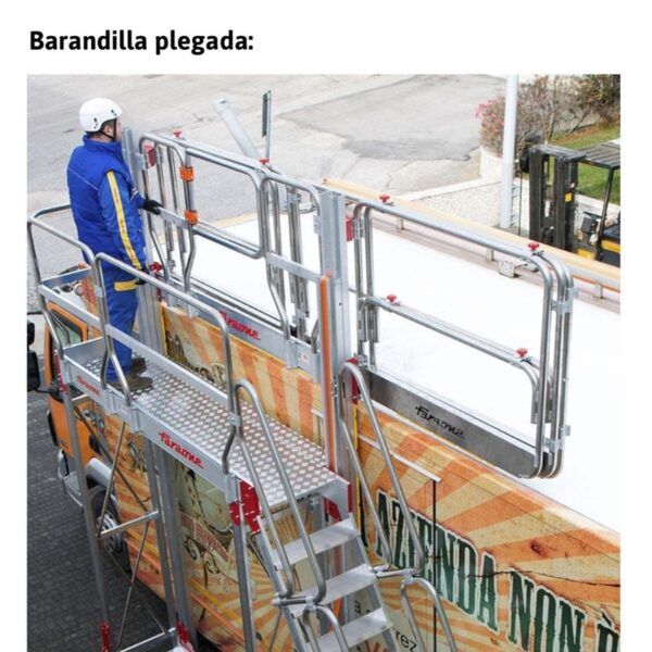 TSA-S _ Escalera con plataforma y barandilla regulable 2