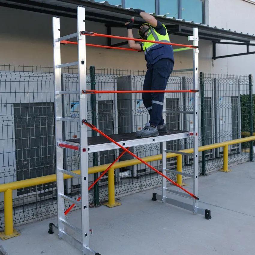 Andamio plataforma plegable convertible en escalera (155x45) en exterior